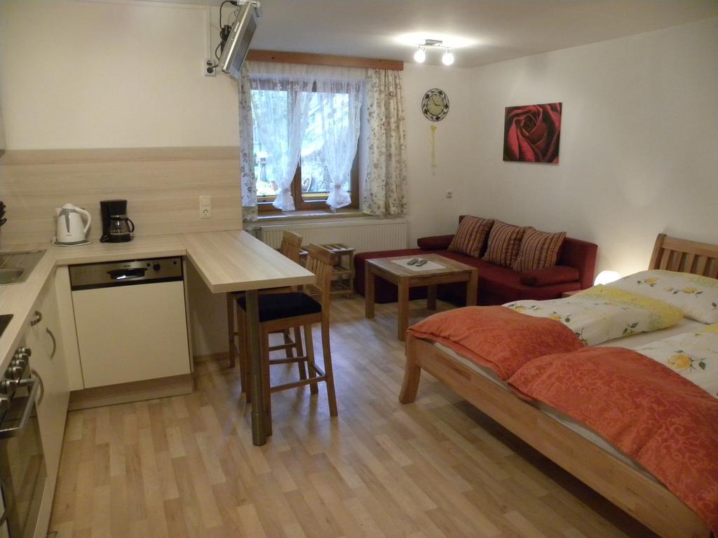 Urlaub Am Bauernhof Gaenser Sankt Peter am Kammersberg Ngoại thất bức ảnh